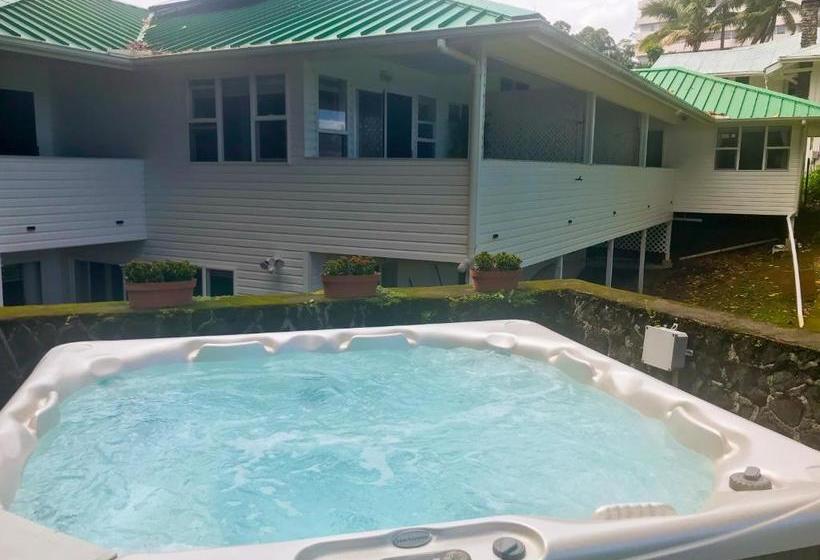 فندق Bay House Bed And Breakfast