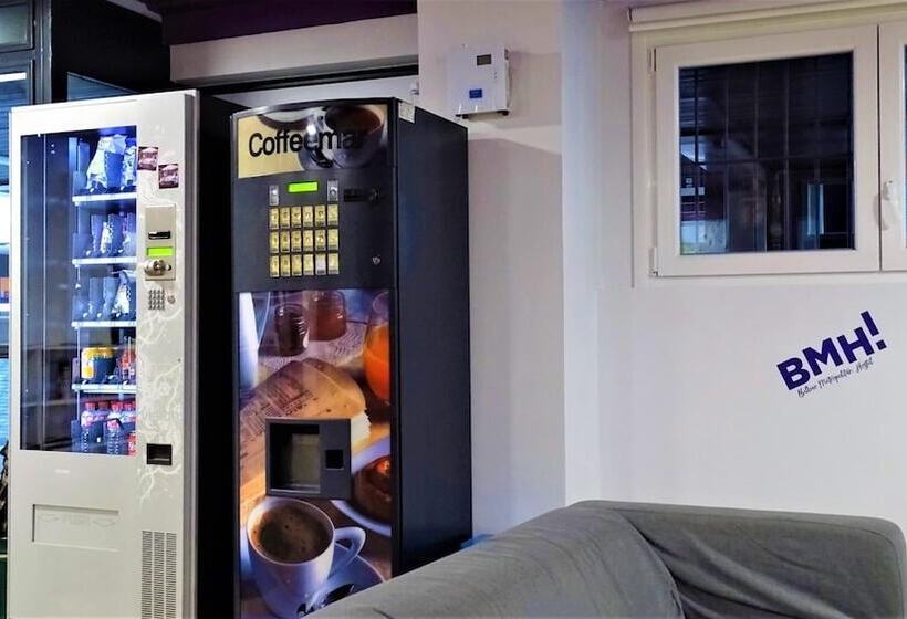 Bilbao Metropolitan Hostel By Bossh Hotels