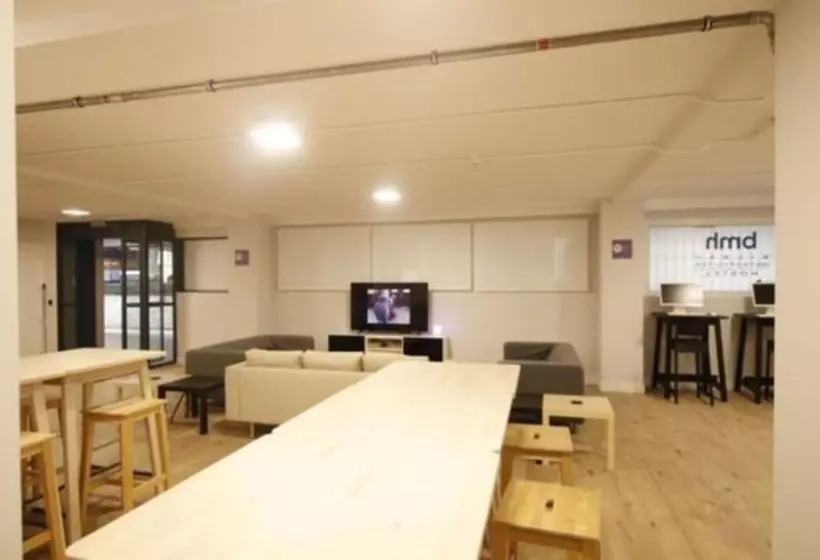 Bilbao Metropolitan Hostel By Bossh Hotels