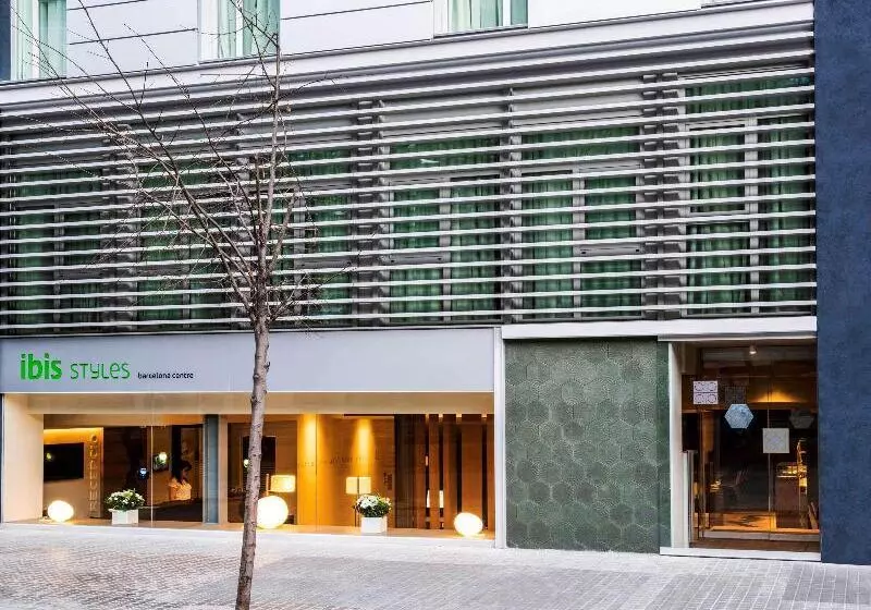 ホテル Ibis Styles Barcelona Centre