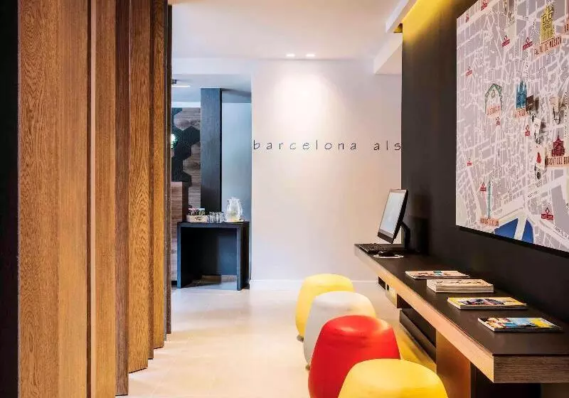 ホテル Ibis Styles Barcelona Centre