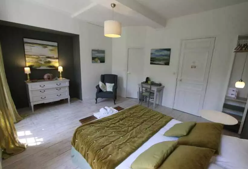 ホテル La Haute Flourie   Bed And Breakfast  Chambres D Hôtes