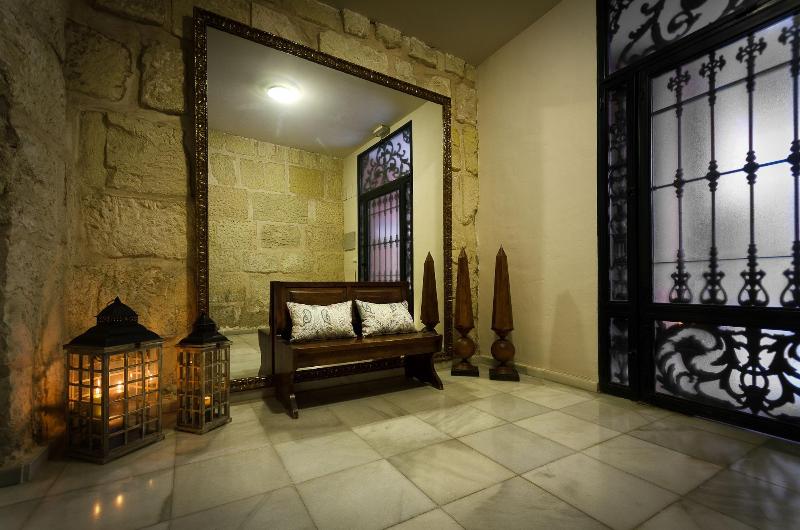 هتل Luces De Catedral