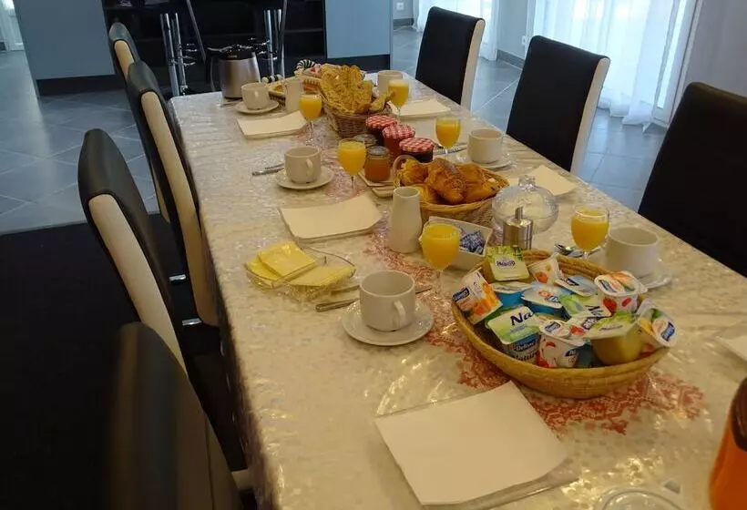 ホテル Maison D Hôtes Villa Soleil