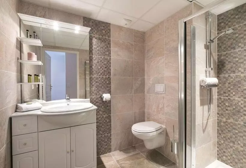 هتل Médicis Home Dijon Les Petites Roches