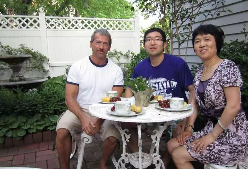 ホテル Moore House Bed And Breakfast