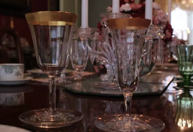 ホテル Moore House Bed And Breakfast