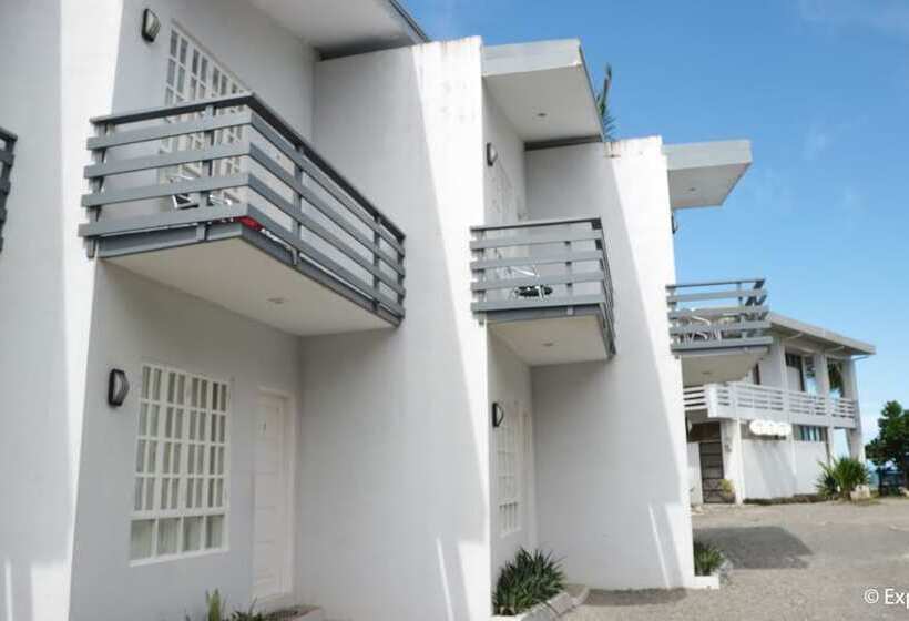 בית מלון כפרי Oceana Lodge