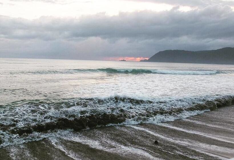 בית מלון כפרי Oceana Lodge