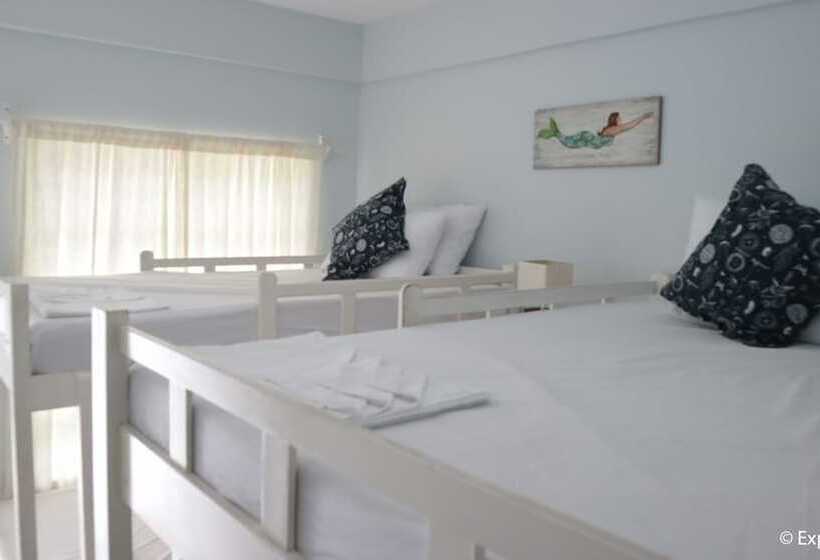 בית מלון כפרי Oceana Lodge