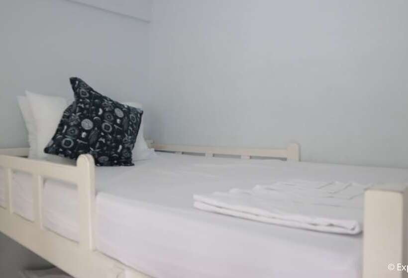 בית מלון כפרי Oceana Lodge