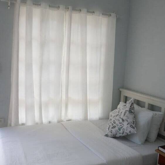 בית מלון כפרי Oceana Lodge