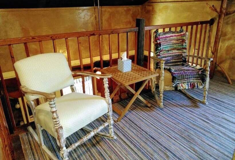 فندق The Baines House Inn