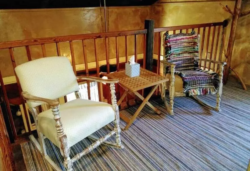 Hotelli The Baines House Inn