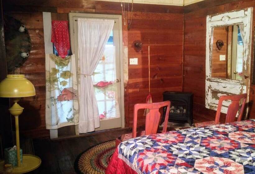 فندق The Baines House Inn