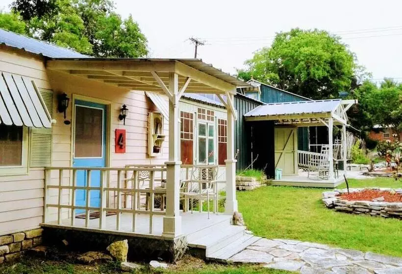 Hotelli The Baines House Inn