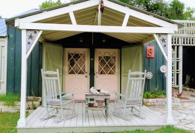 Hotelli The Baines House Inn