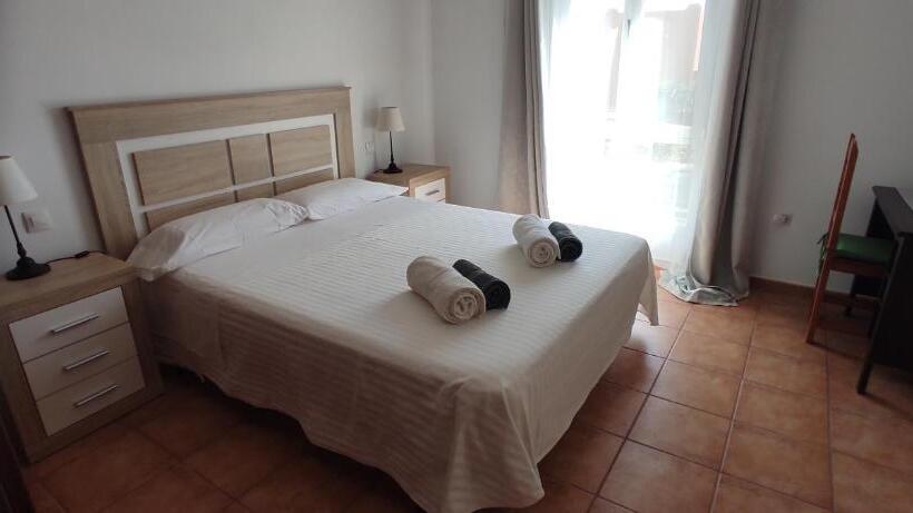 هتل Alojamiento Parque Corralejo