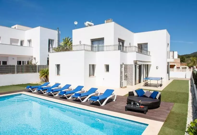 Villa Topaz