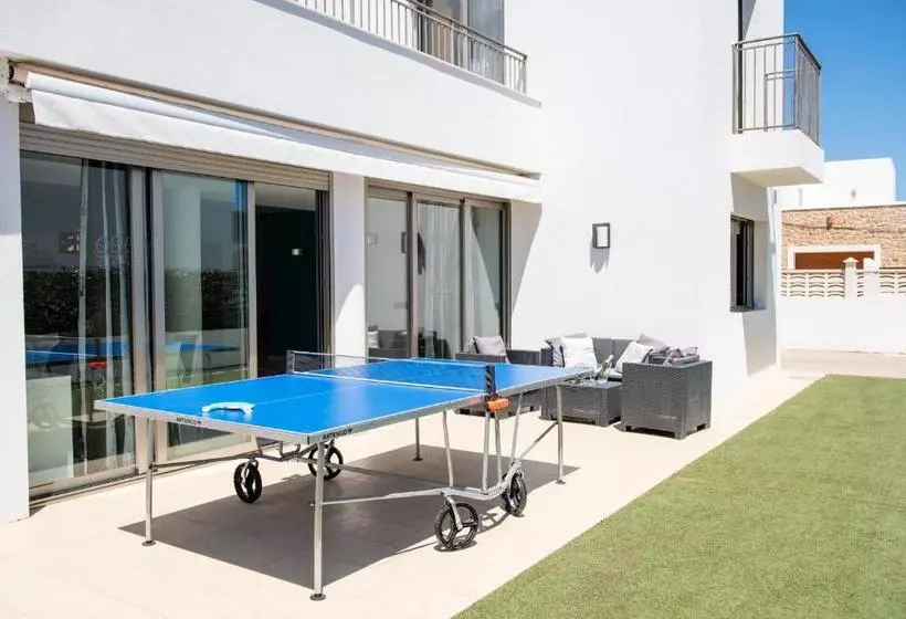 Villa Topaz