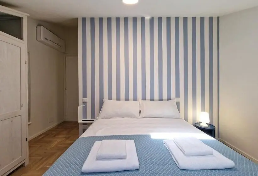 پانسیون Pola Rooms   Guesthouse