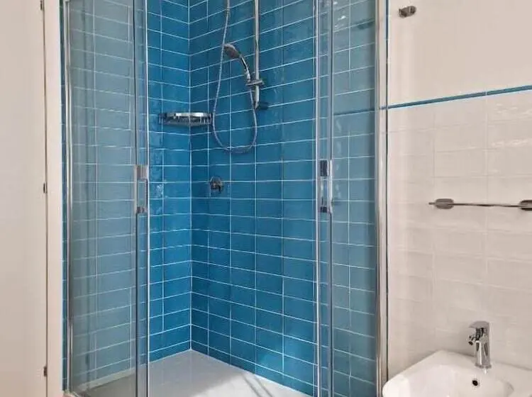 پانسیون Pola Rooms   Guesthouse
