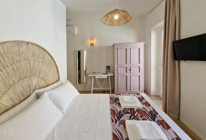پانسیون Pola Rooms   Guesthouse