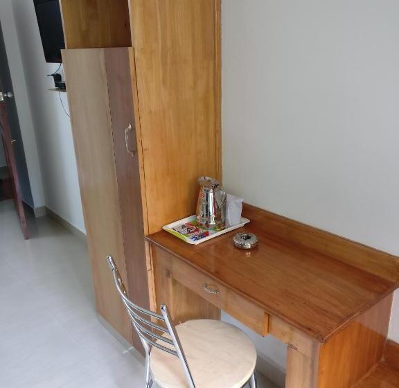 酒店 A V Residency