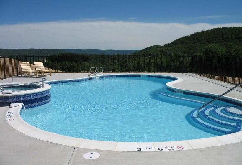 فندق August Lodge Cooperstown