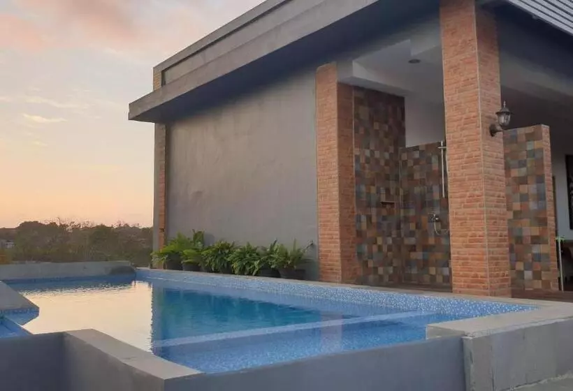 ホテル Clover Bali