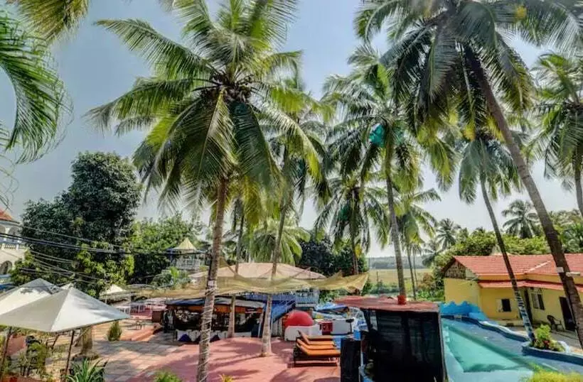 هتل Coco Heritage Resort