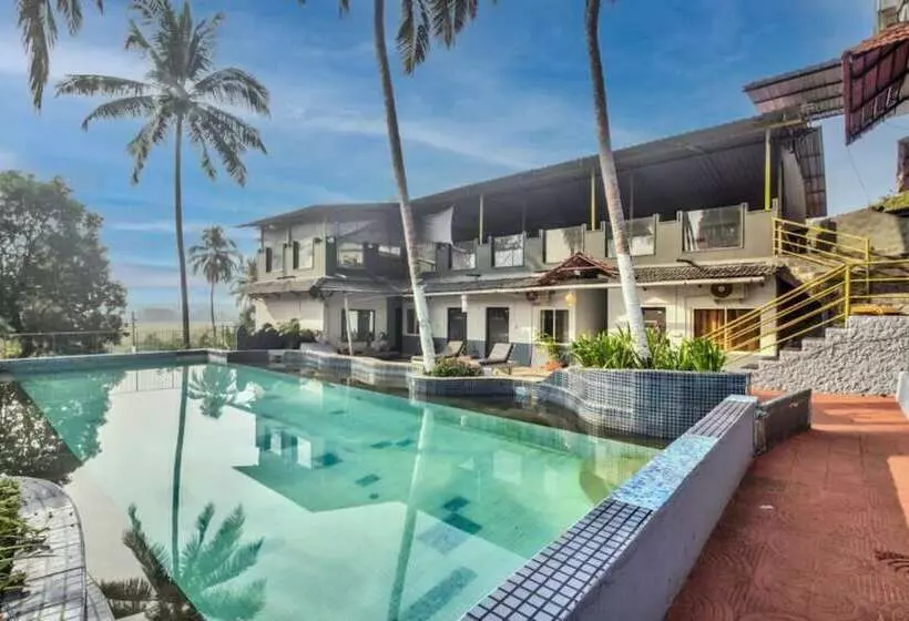 هتل Coco Heritage Resort