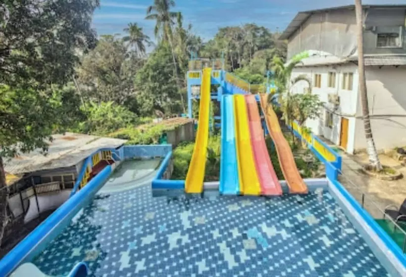 هتل Coco Heritage Resort