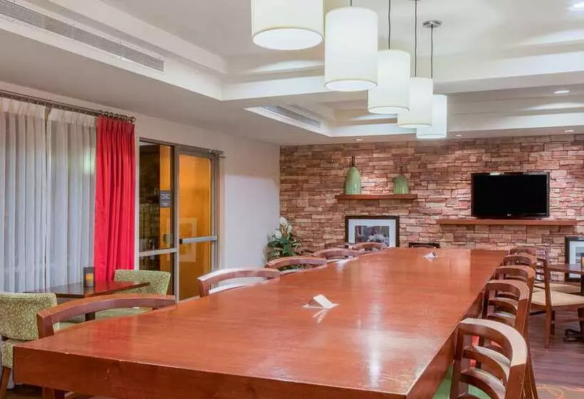 Hotelli Hampton Inn San Marcos, Ca