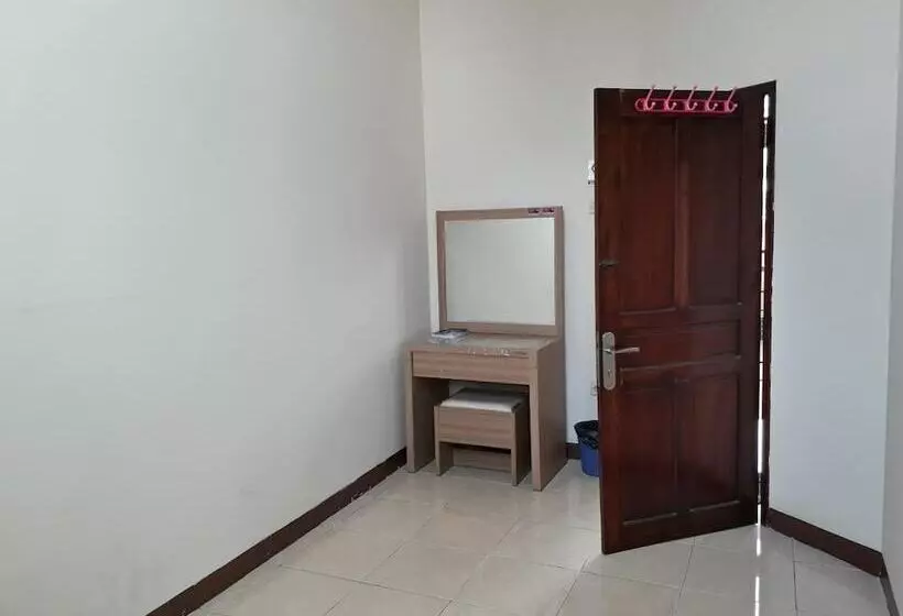 Hotel Imam Bonjol Hostel