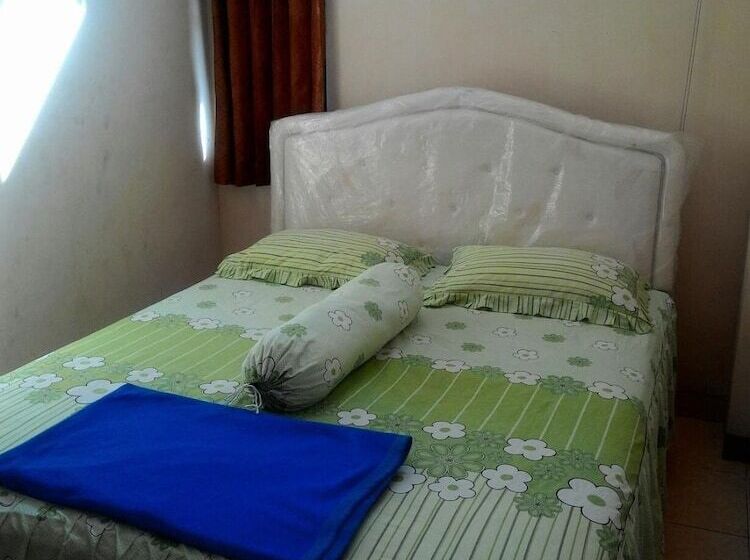 فندق Imam Bonjol Hostel