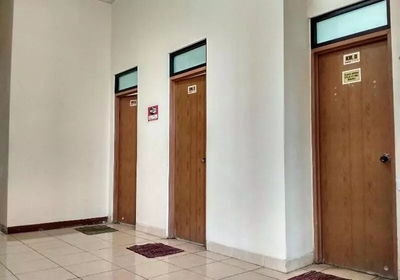 Hotel Imam Bonjol Hostel