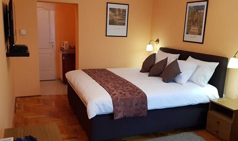 בית מלון כפרי Joy Guesthouse