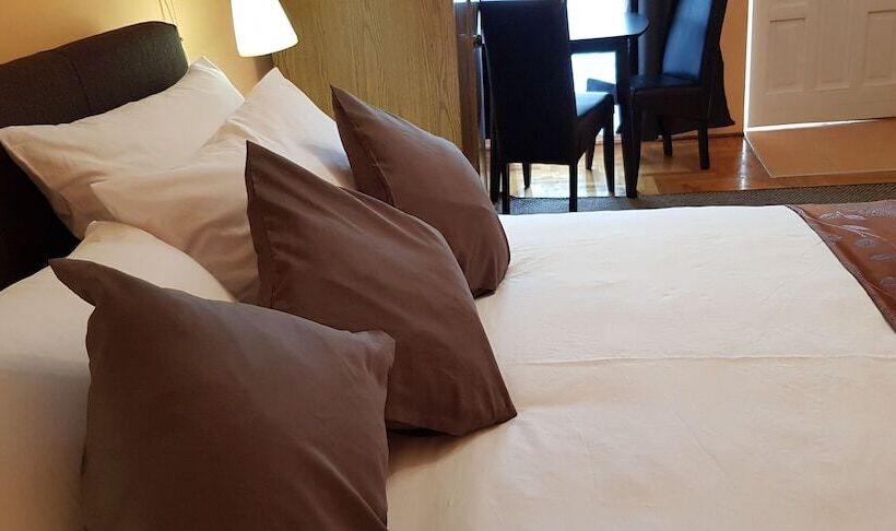 בית מלון כפרי Joy Guesthouse