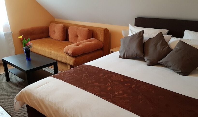 בית מלון כפרי Joy Guesthouse