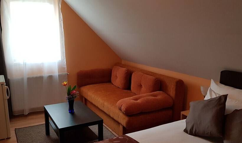 בית מלון כפרי Joy Guesthouse