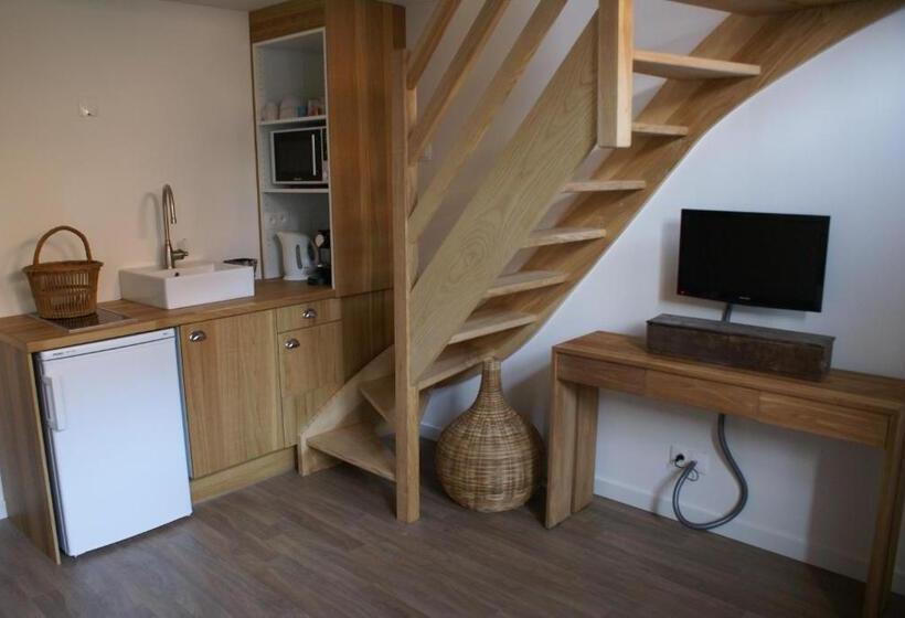 هتل La Cour Soubespin