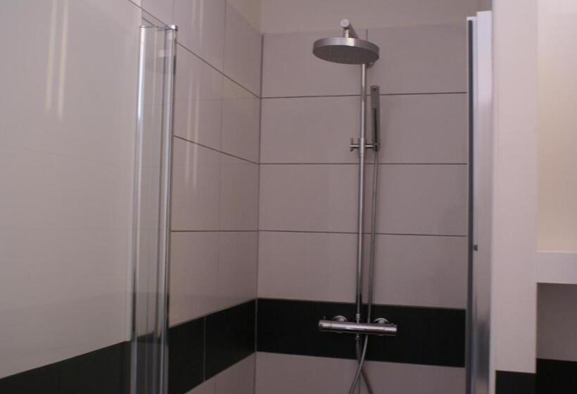 هتل La Cour Soubespin