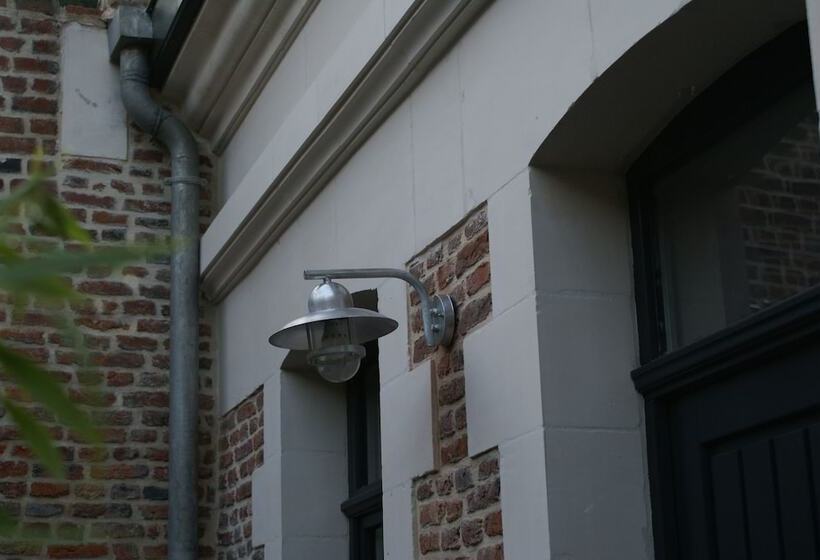 هتل La Cour Soubespin