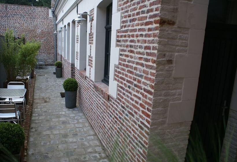 هتل La Cour Soubespin