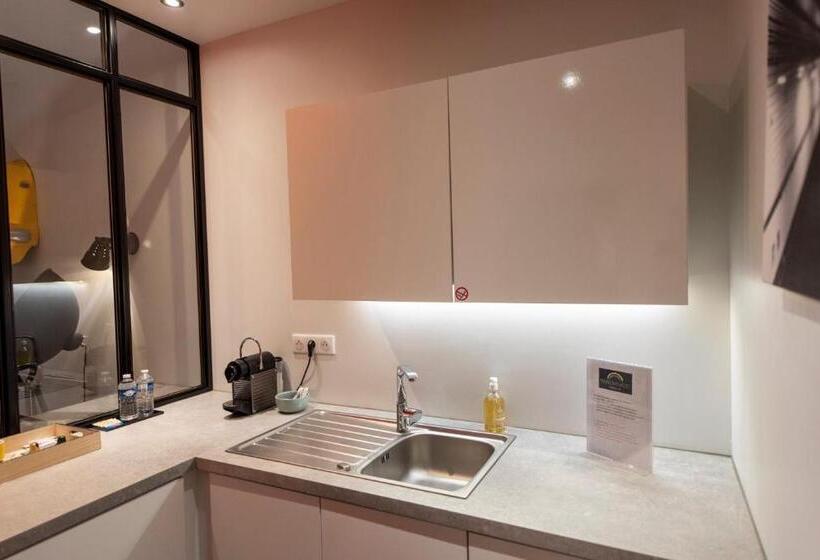 هتل La Parenthèse Envoutée