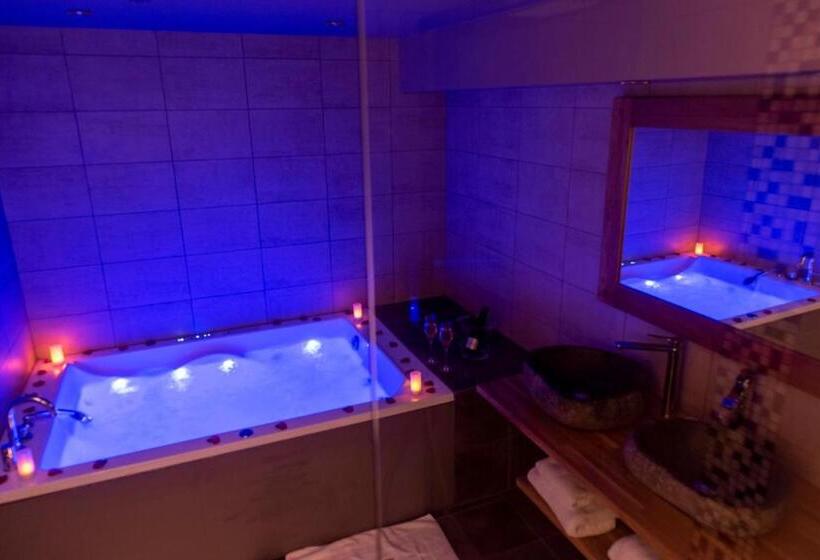 هتل La Parenthèse Envoutée