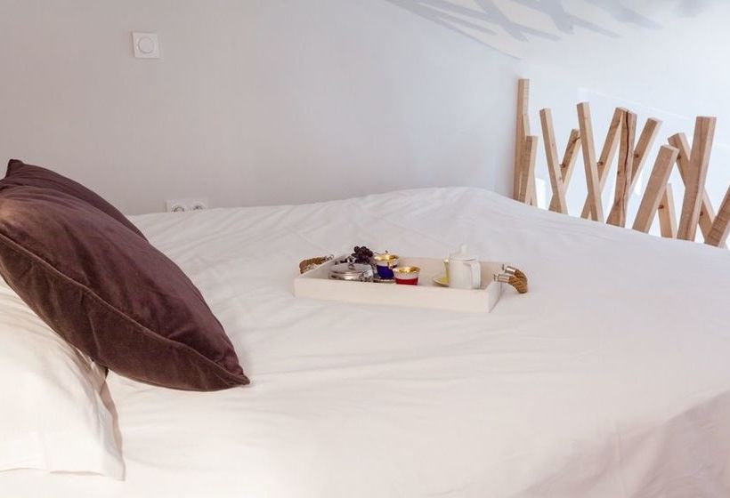 هتل Spa & Jacuzzi Le Domaine De La Tour