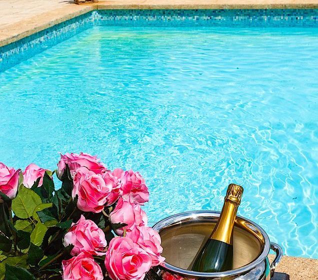 هتل Spa & Jacuzzi Le Domaine De La Tour