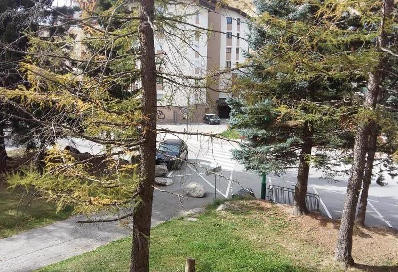 בית מלון כפרי Le Tyrol